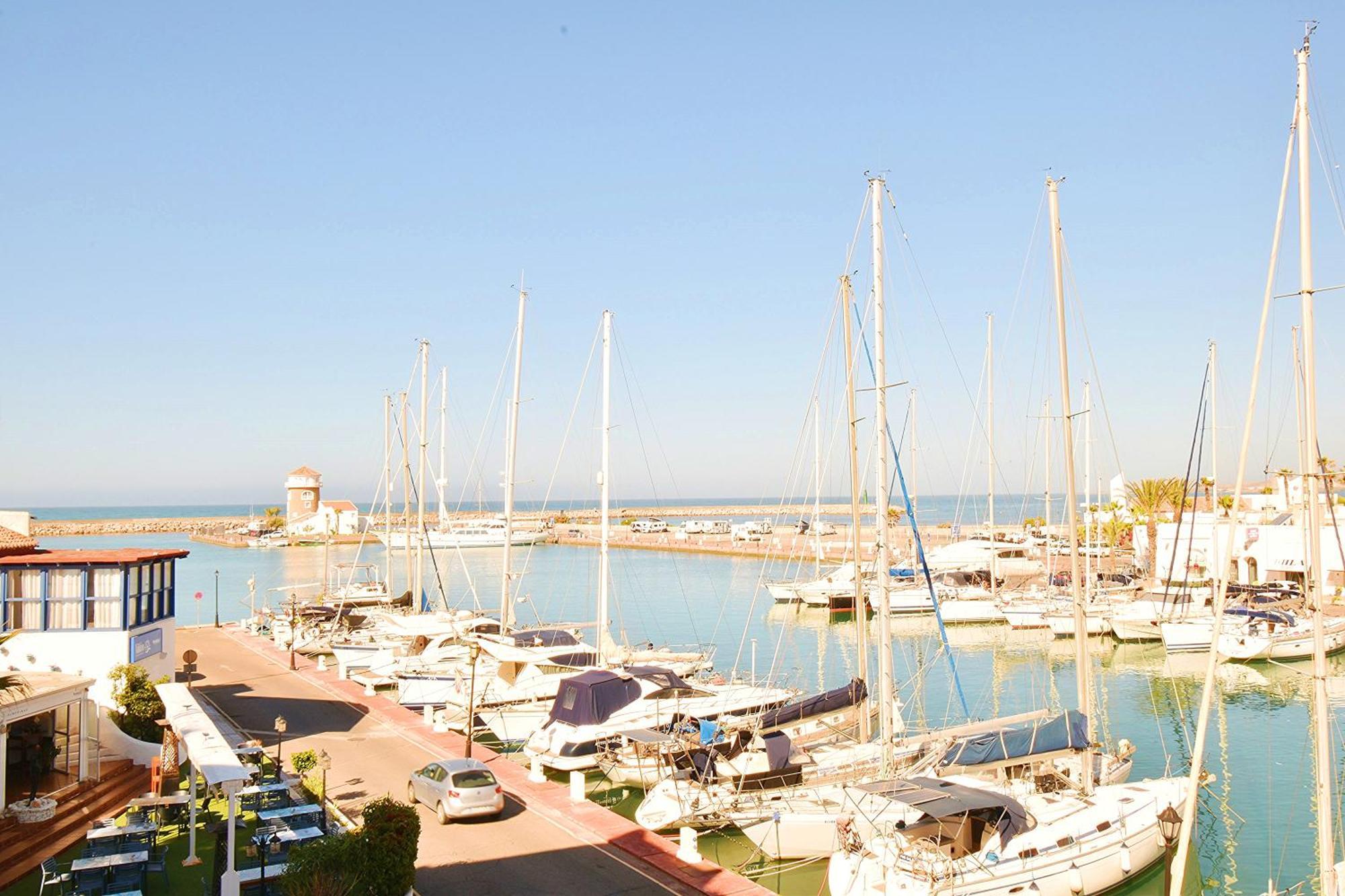 Expoholidays - Galeon Puerto Deportivo Almerimar Bagian luar foto