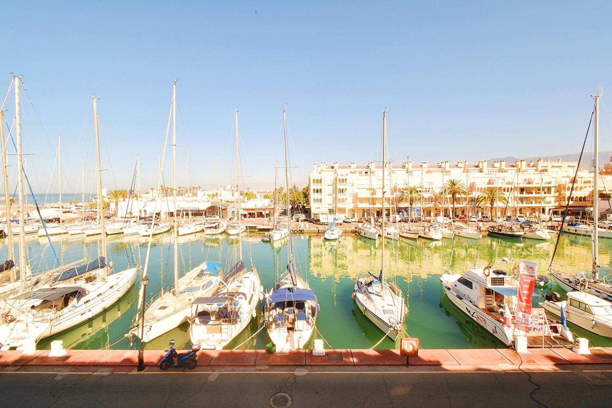 Expoholidays - Galeon Puerto Deportivo Almerimar Bagian luar foto